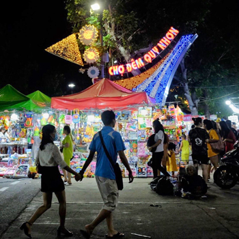 4 khu phố hút khách về đêm ở Quy Nhơn